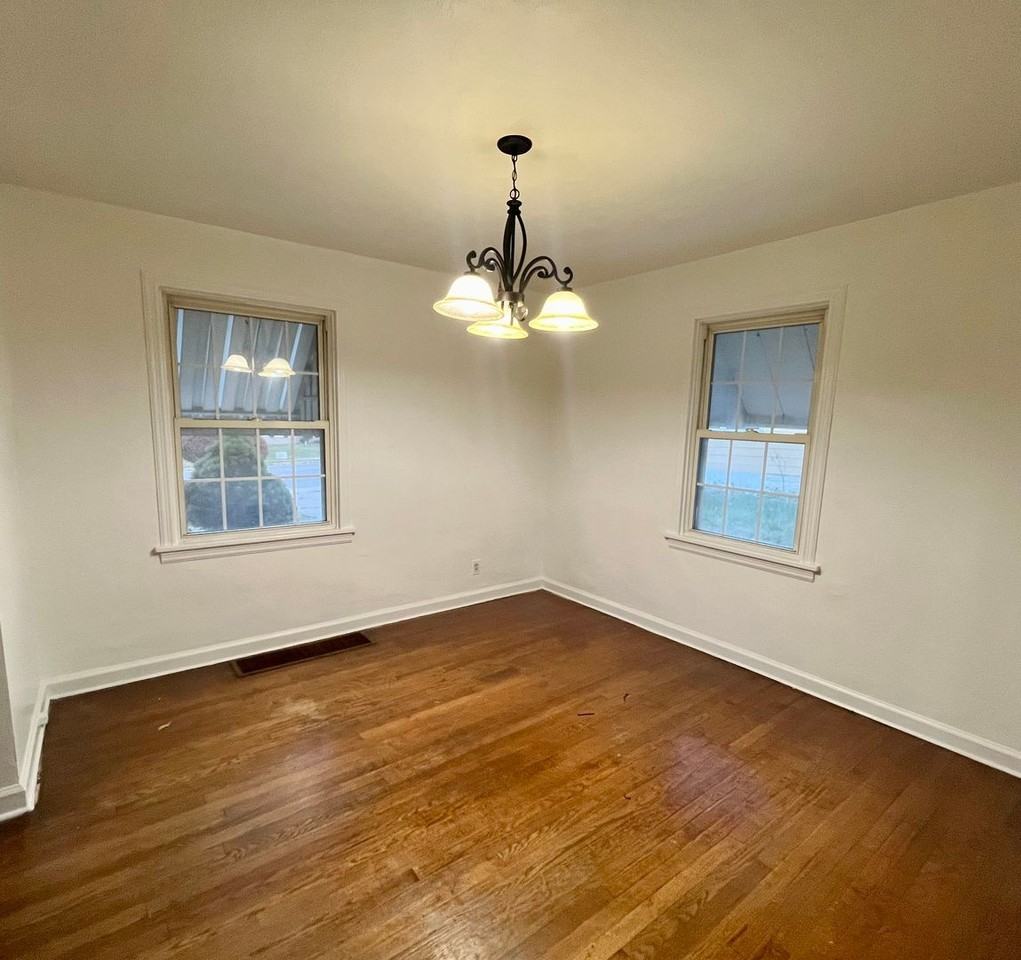 2120 Main St - Photo 3 of 8