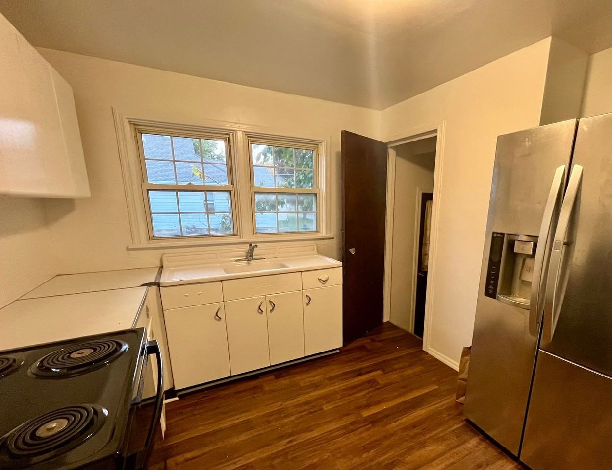 2120 Main St - Photo 4 of 8