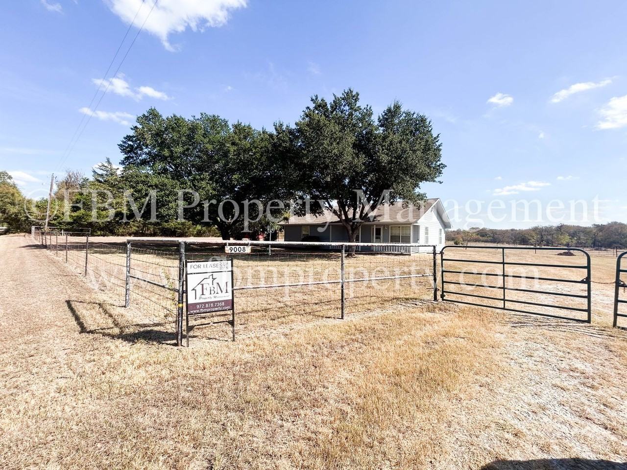 9008 Ne County Road 2140 - Photo 2 of 24
