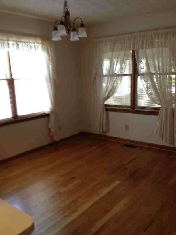 327 Church Ave Ne - Photo 3 of 12