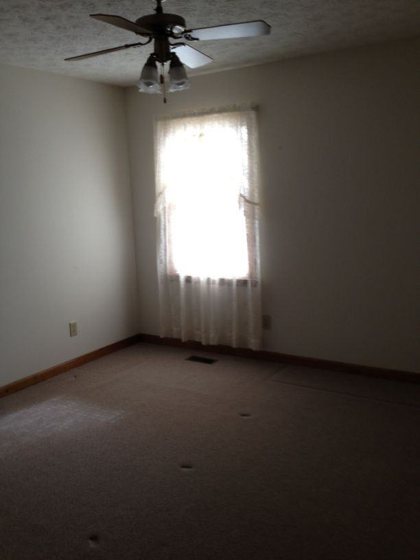 327 Church Ave Ne - Photo 6 of 12