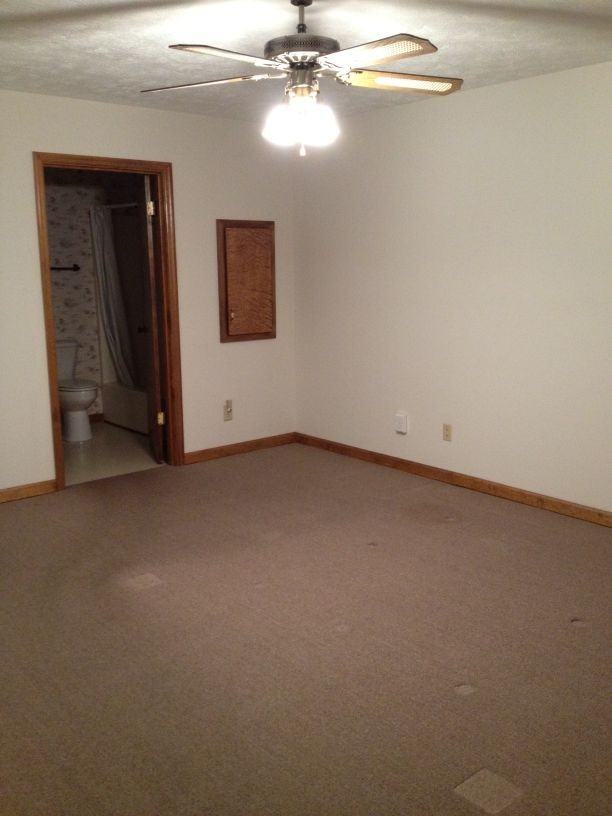 327 Church Ave Ne - Photo 7 of 12