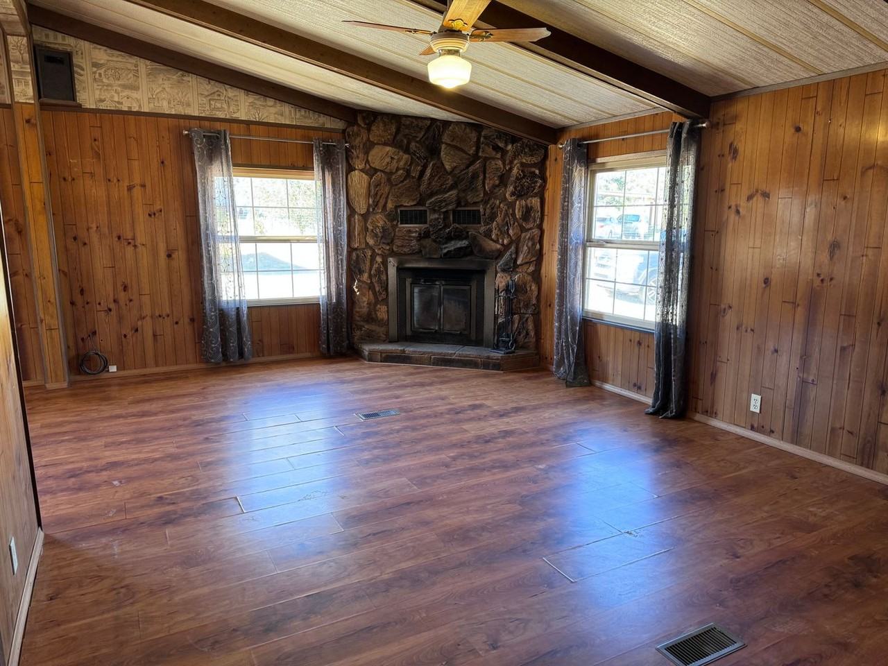 5 Bluebird Ct - Photo 2 of 20