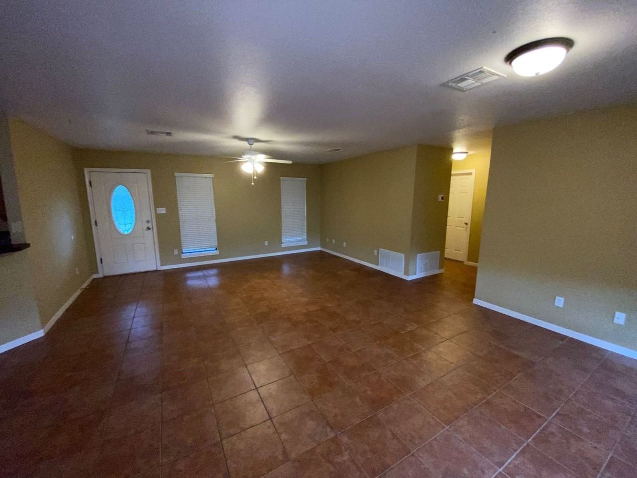 334 Rose Ln - Photo 3 of 29