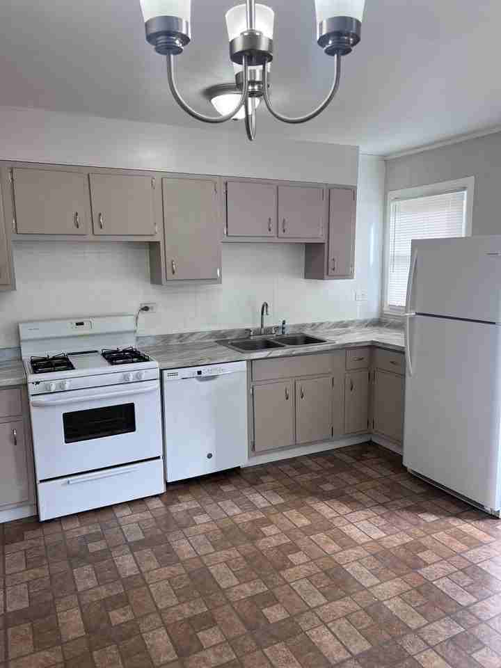 1707 Center Granview Dr - Photo 3 of 10