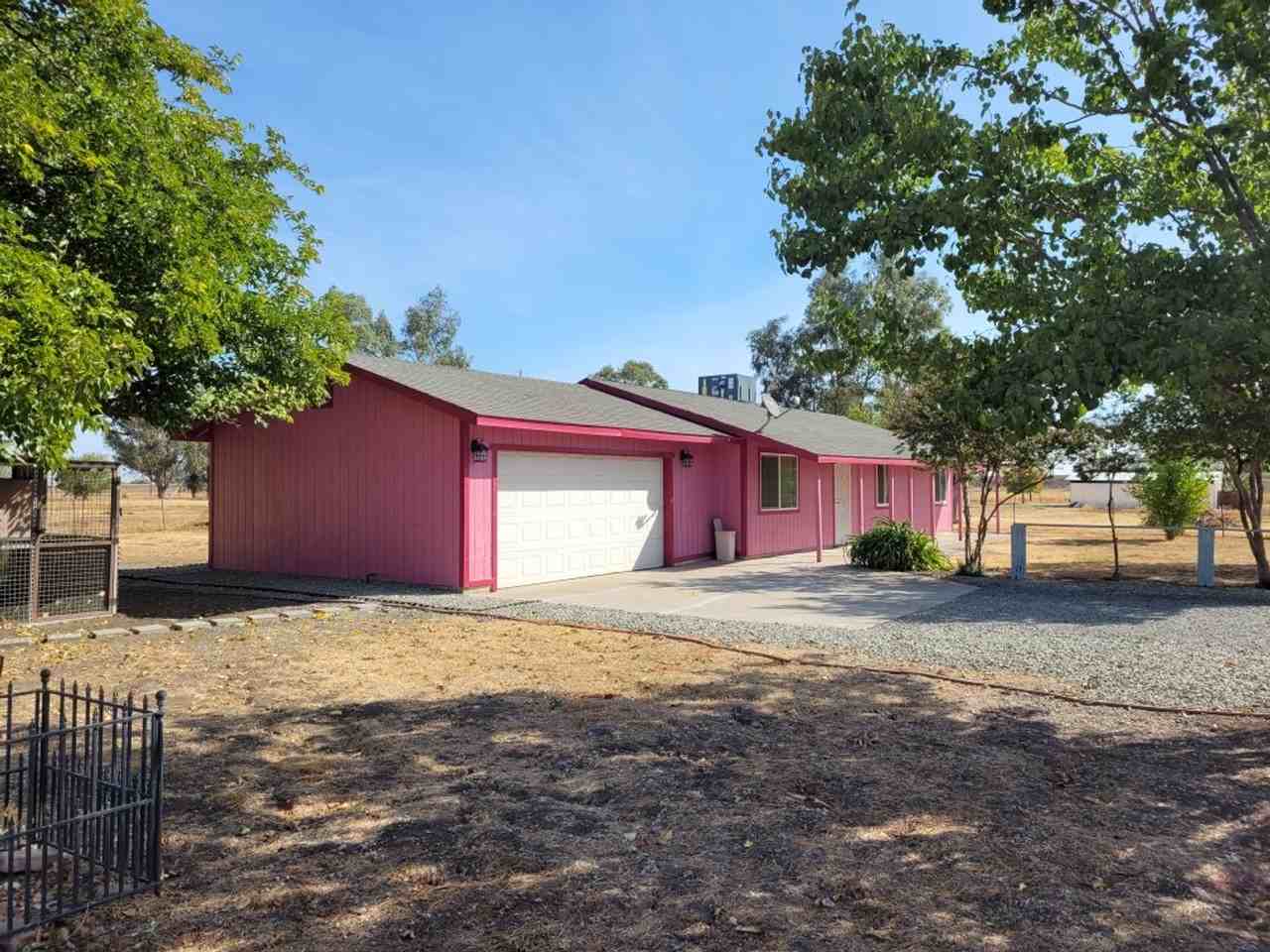 2571 Plumas Arboga Rd - Photo 2 of 6