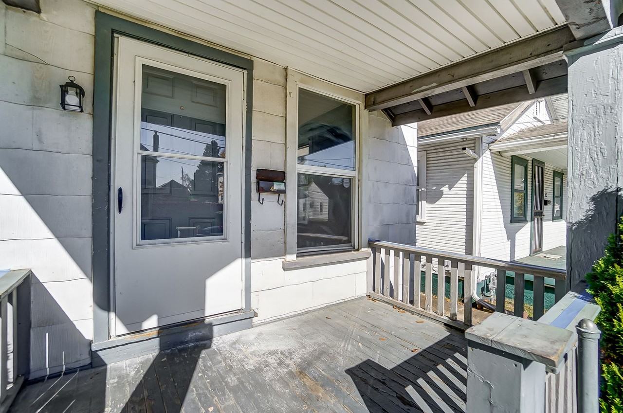 57 Mason St - Photo 4 of 26