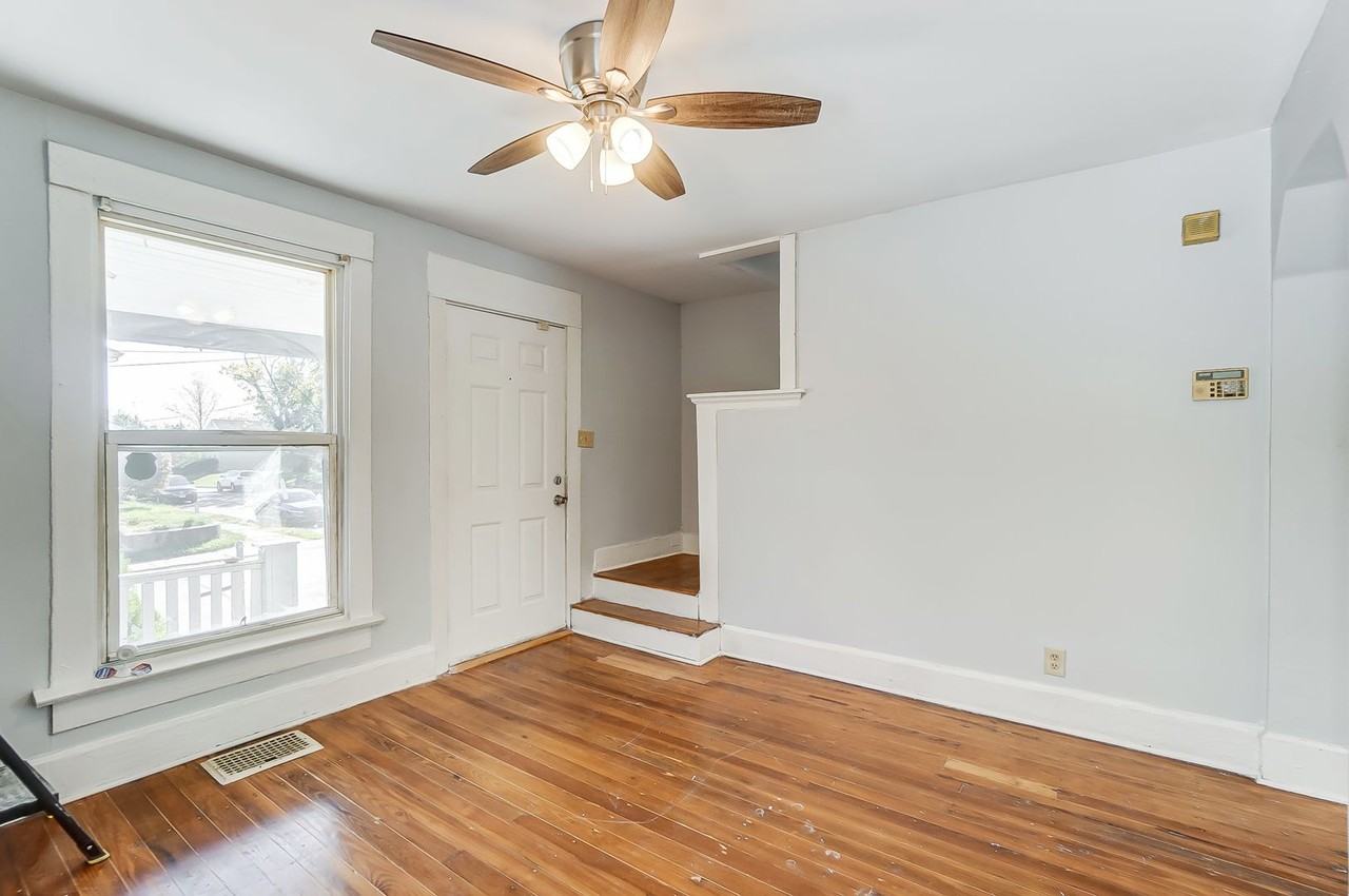 57 Mason St - Photo 6 of 26