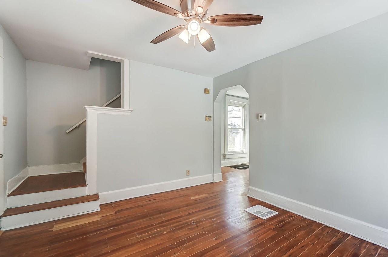 57 Mason St - Photo 7 of 26