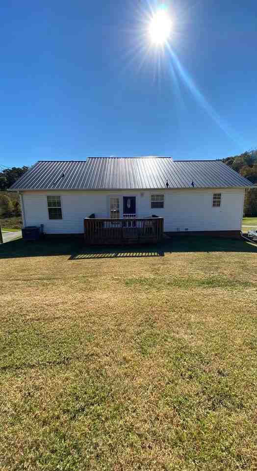 1887 Warrensburg Rd - Photo 3 of 18