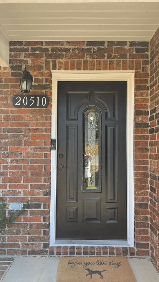 20510 London Ln - Photo 2 of 50