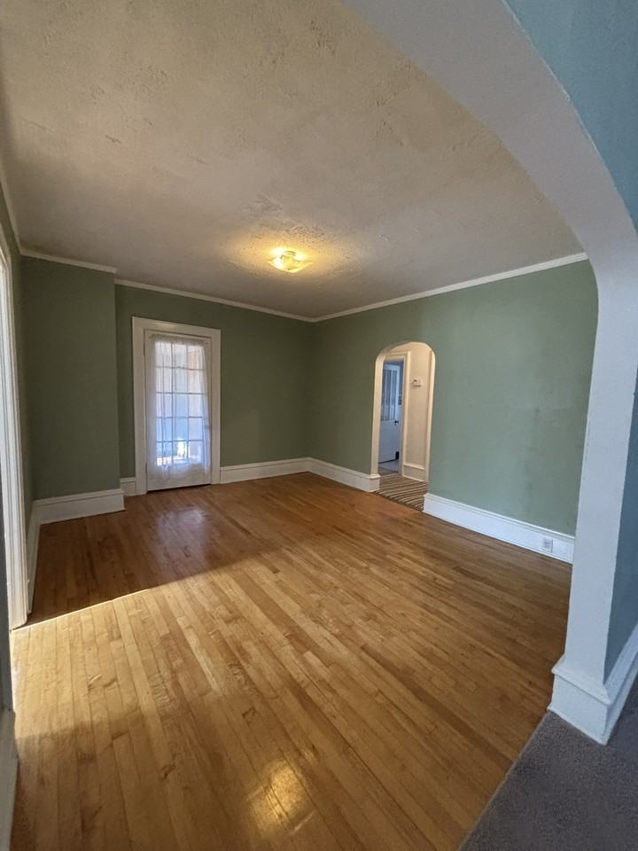606 S 9th St #1-1 - Photo 4 of 19