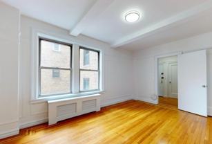 160 E 37th St #7C - Photo 1 of 1