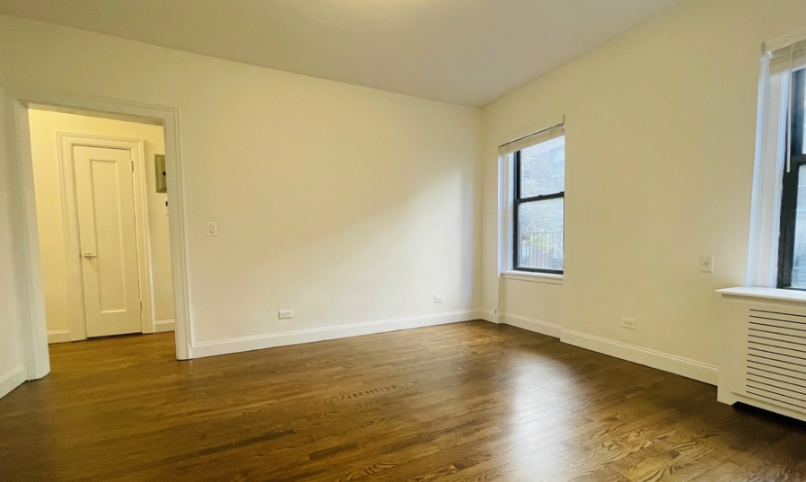 75 West 12th Street #2A - Photo 2 of 4