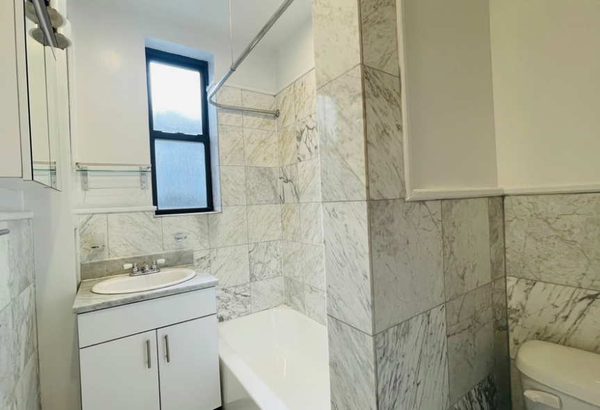 75 West 12th Street #2A - Photo 4 of 4