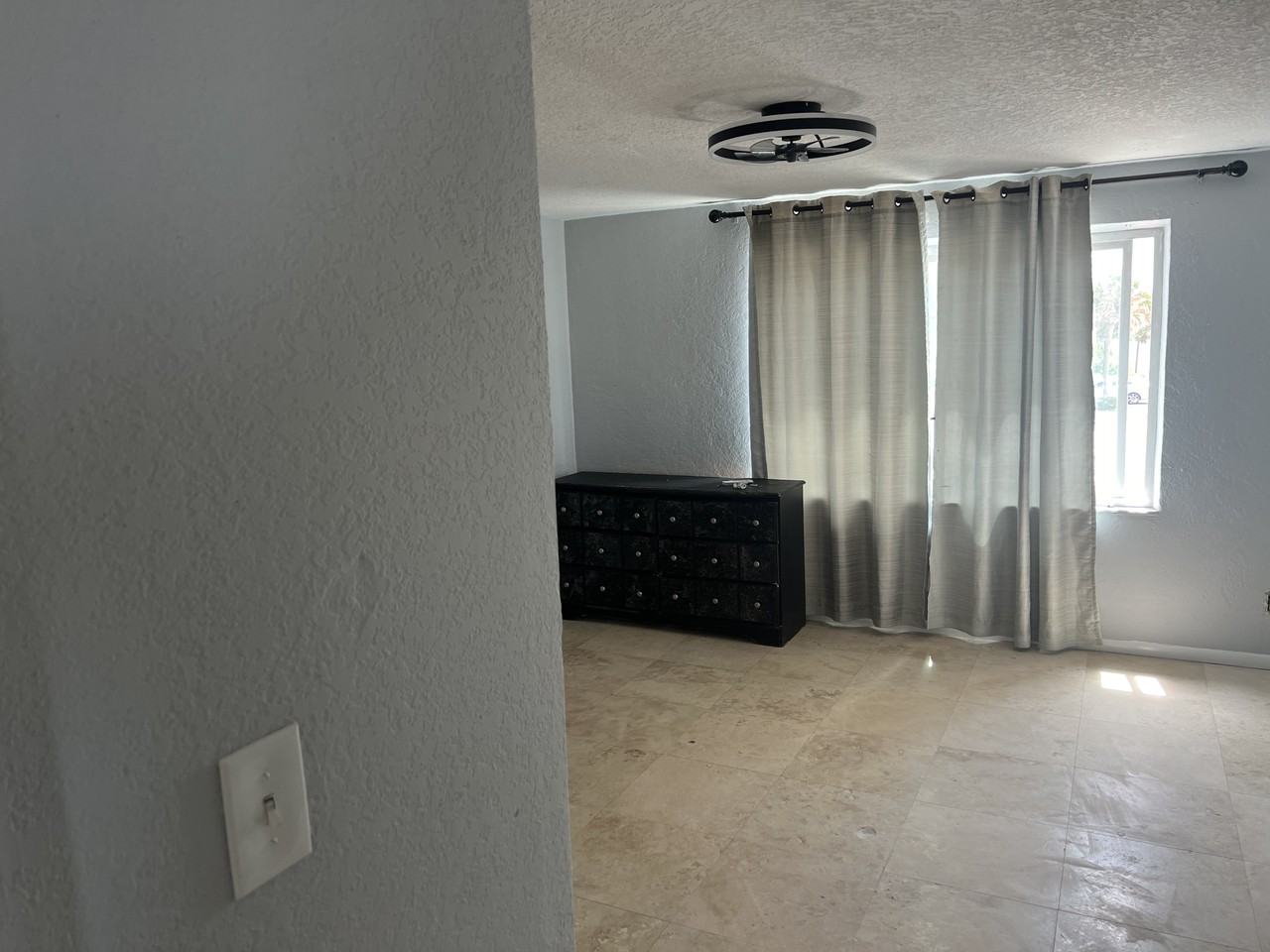 3137 S Atlantic Ave #3 - Photo 2 of 35