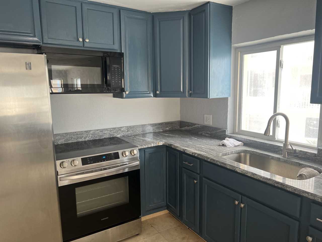 3137 S Atlantic Ave #3 - Photo 4 of 35