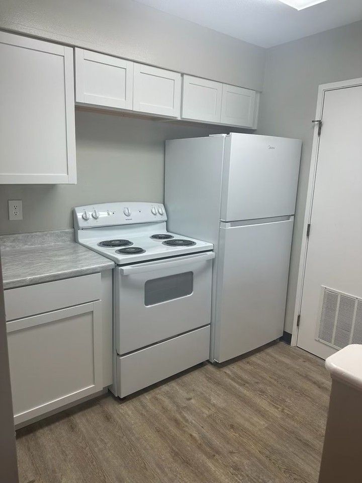 District on Dill - Photo 2 of 24