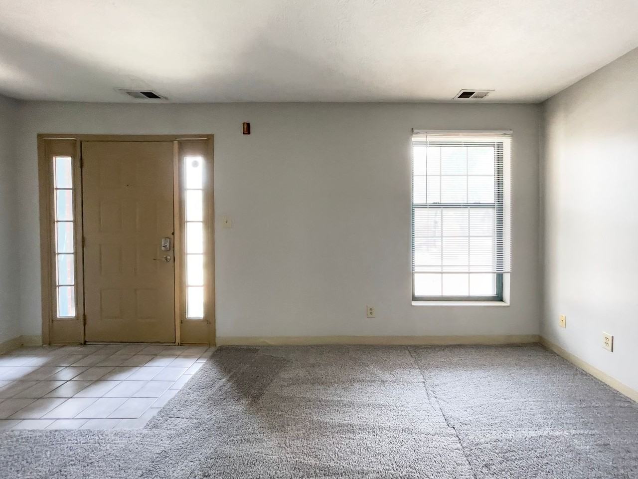 519 N Dill St #2 - Photo 6 of 13