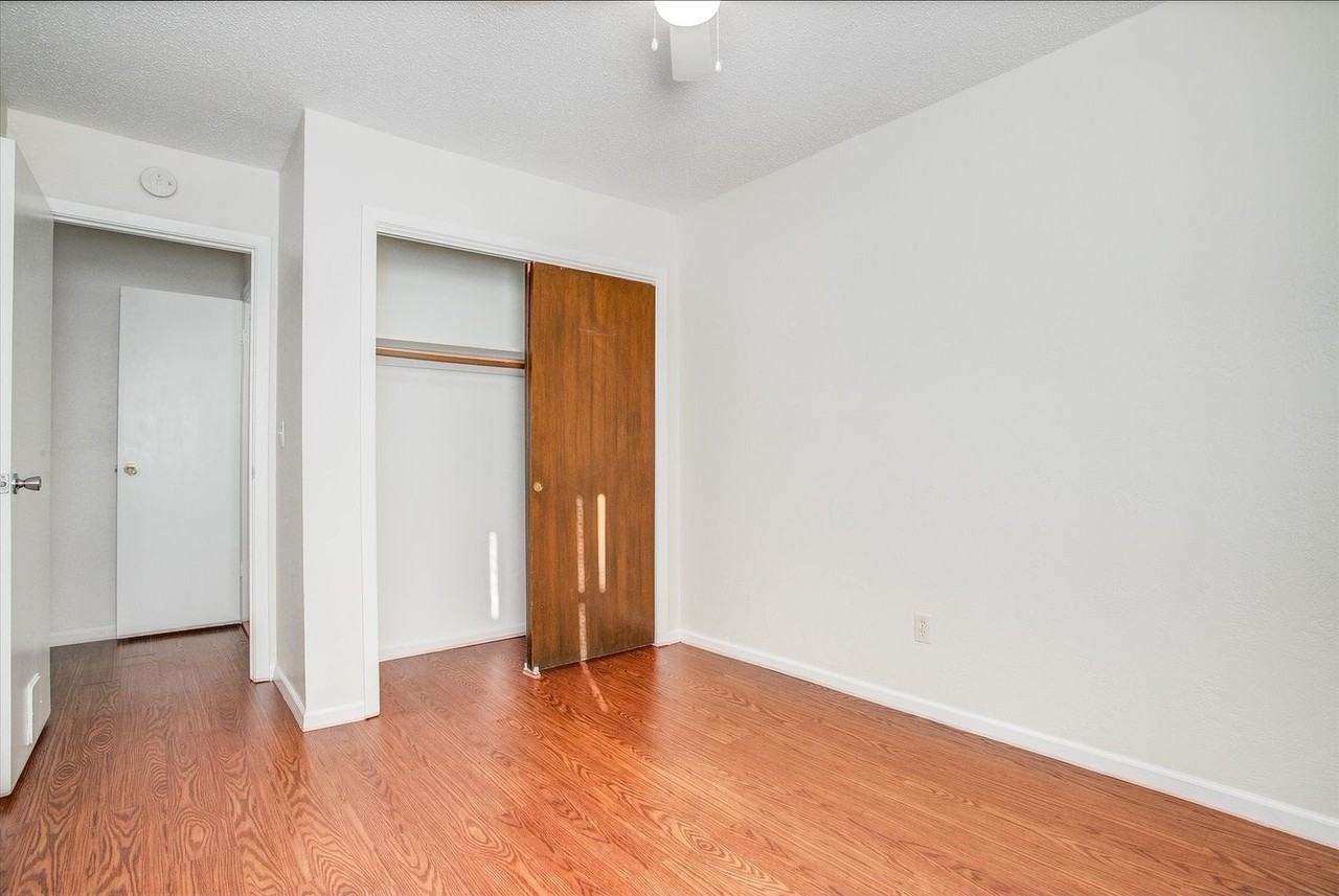 3309 Bridge Manor Dr - Photo 3 of 30