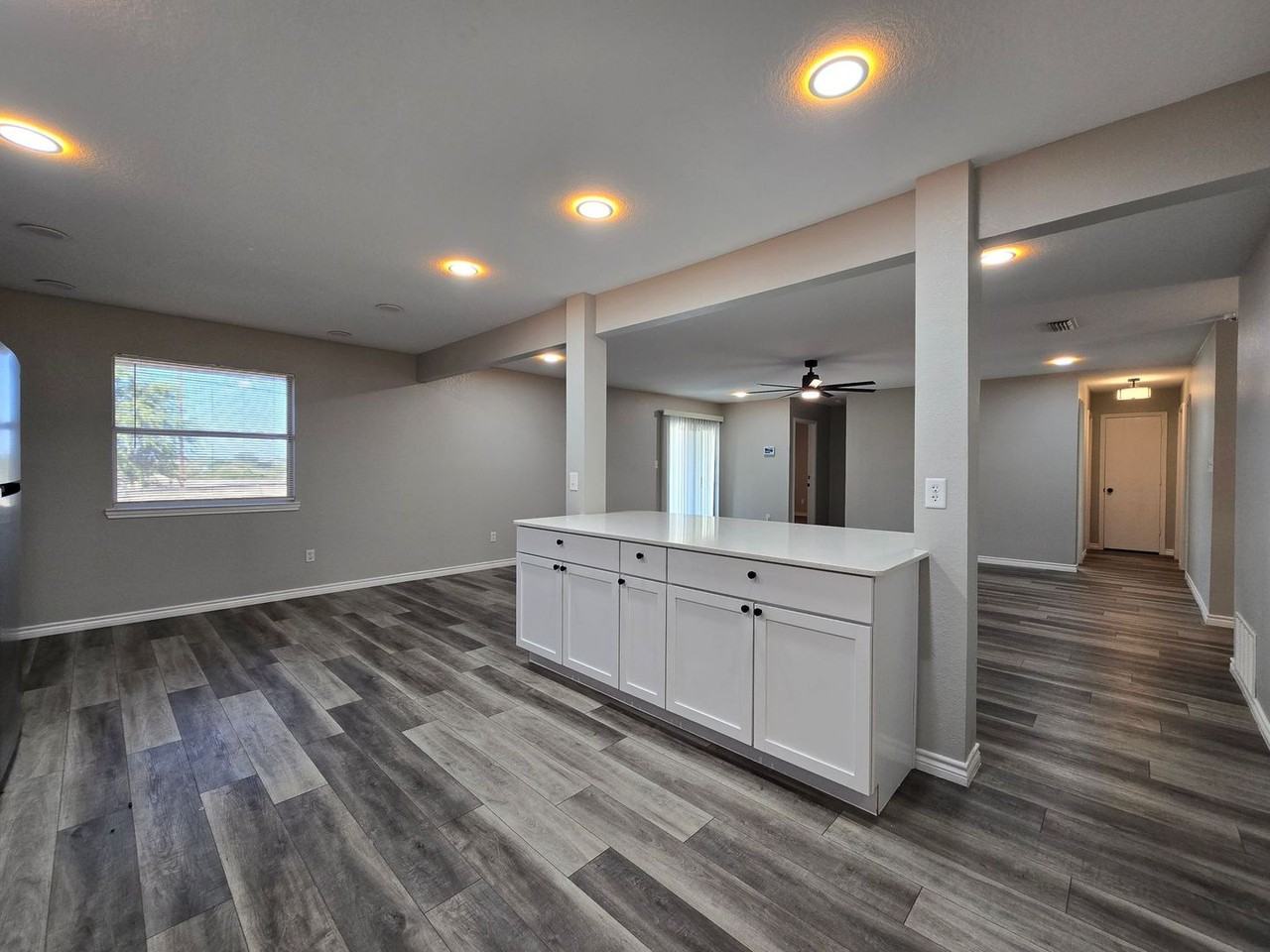 3201 Westwood Dr - Photo 6 of 25