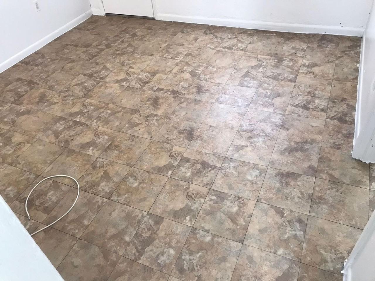 1805 Nw 2nd Ct - Photo 4 of 12