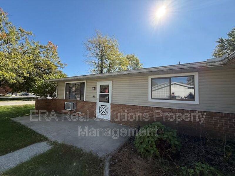 91 Georgetown Dr - Photo 2 of 9
