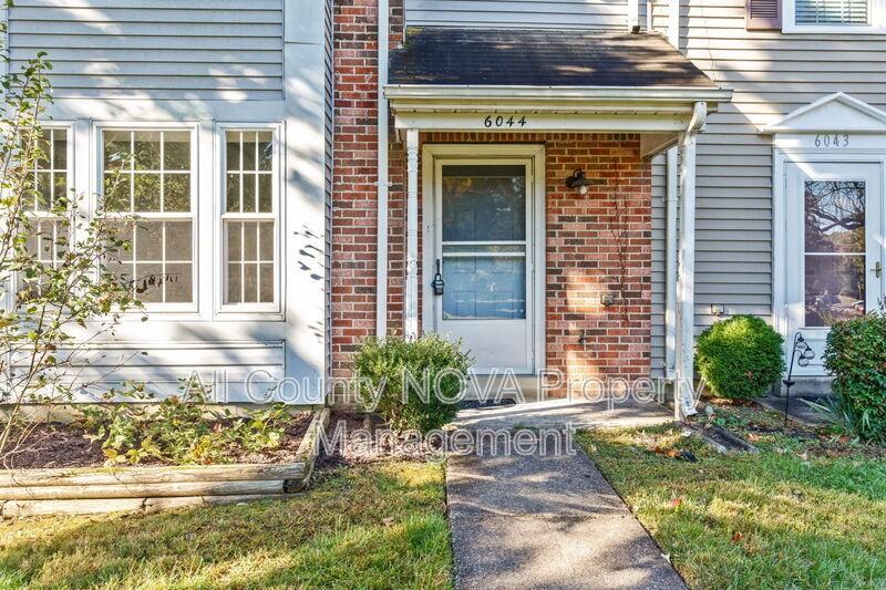 6044 Sirenia Pl - Photo 3 of 38