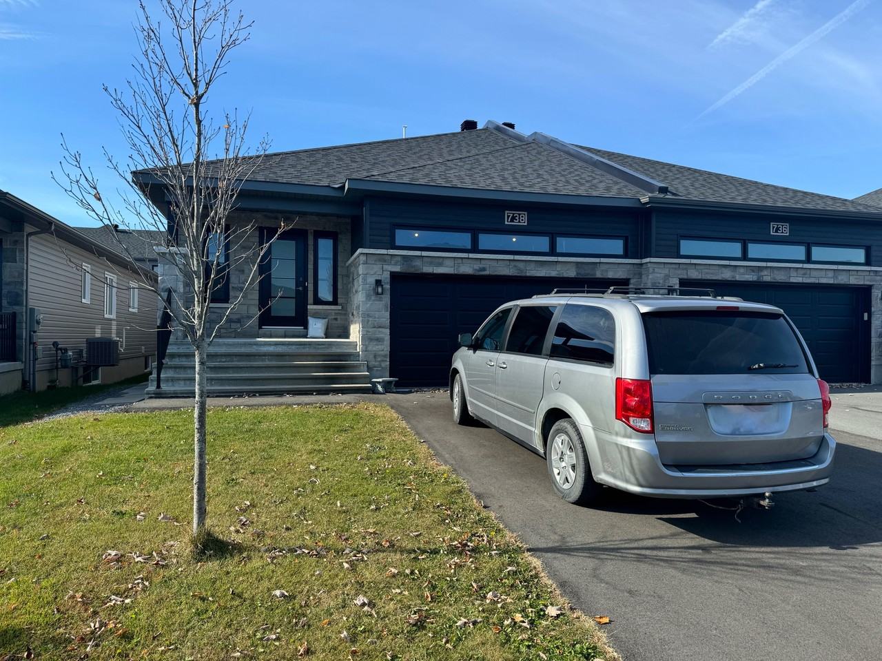 738 Azure Street - Photo 2 of 22