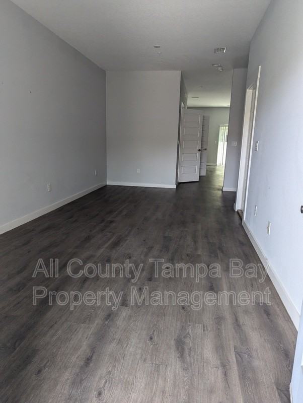 3802 W Elrod Ave #3 - Photo 3 of 33