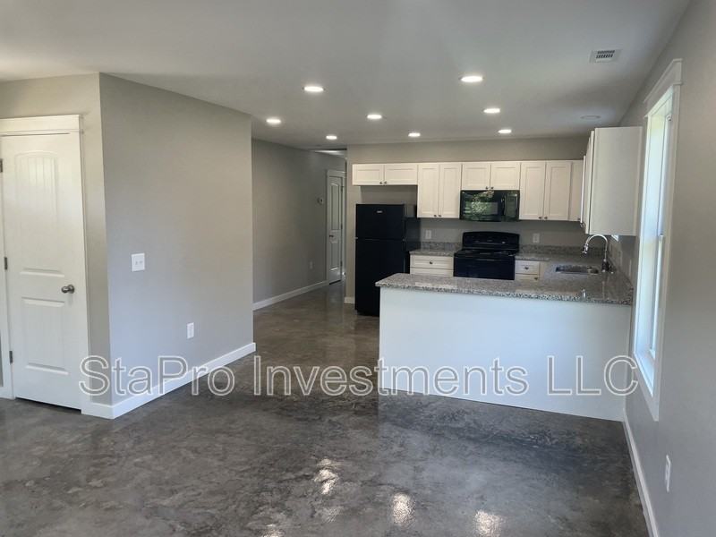 1128 Slaters Creek Rd ***Coming Soon**** #A - Photo 5 of 16