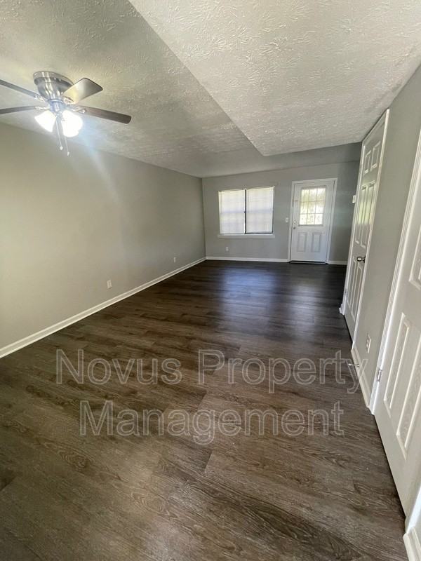 645 South St - Photo 7 of 12