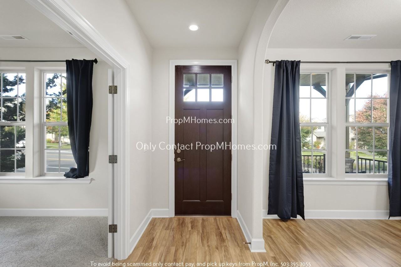 10700 Sw Barber St - Photo 2 of 28