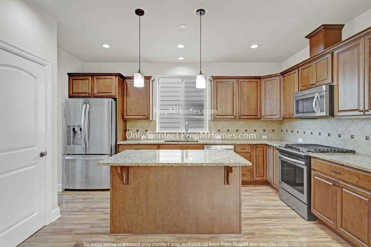 10700 Sw Barber St - Photo 5 of 28