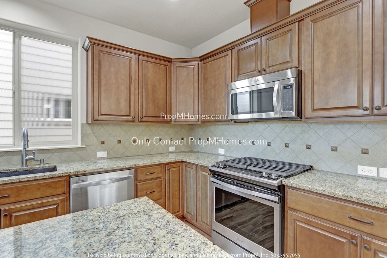 10700 Sw Barber St - Photo 7 of 28