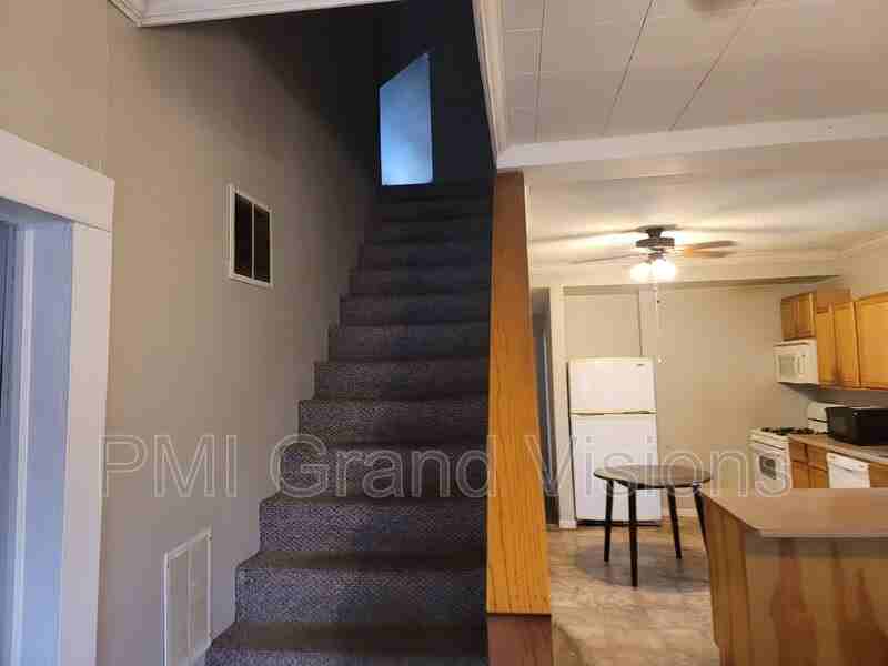 1520 2nd St - Photo 3 of 18