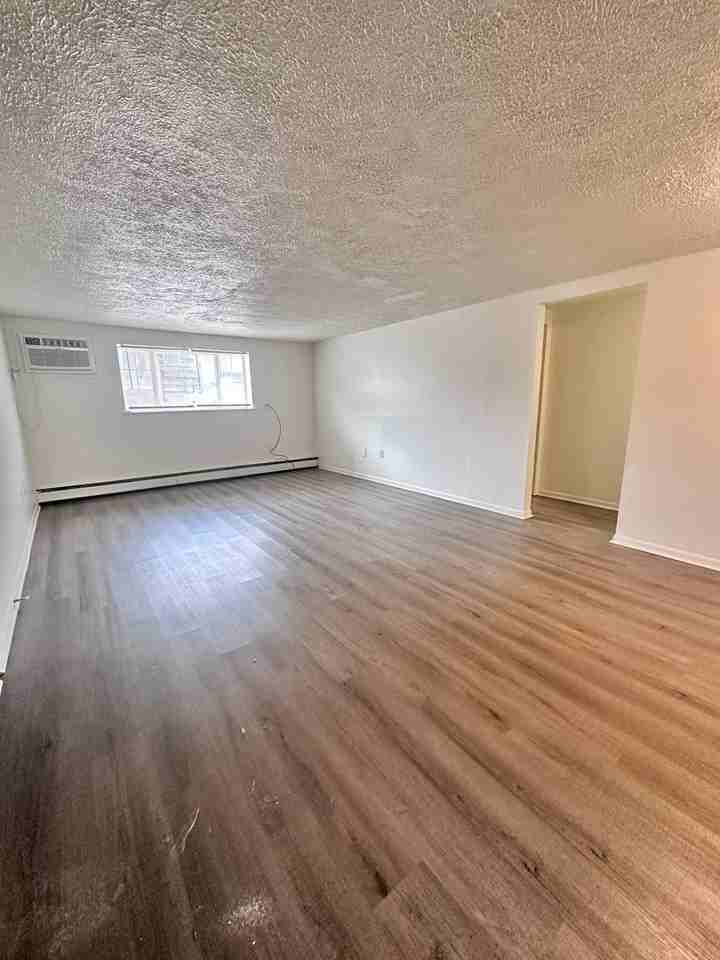 450 Market St #25 - Photo 2 of 16