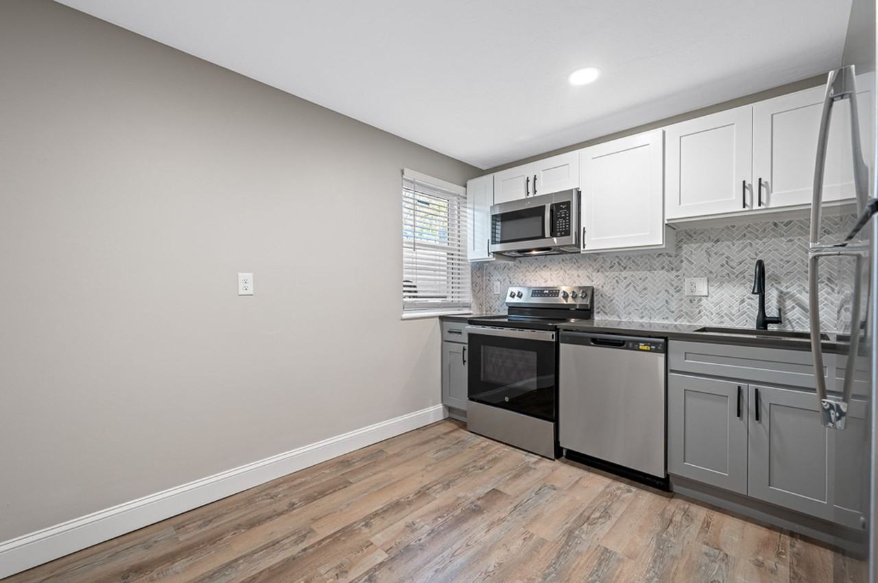 Arrowpoint at Mill Street - Photo 7 of 19