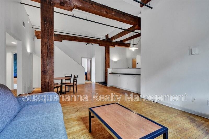 602 N Charlotte St #301 - Photo 3 of 22