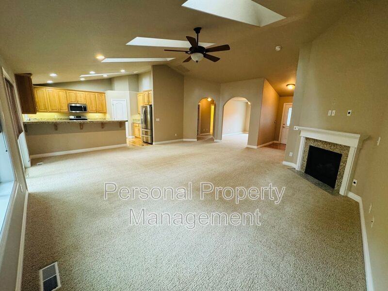 2936 Ne 88th Ct - Photo 3 of 25