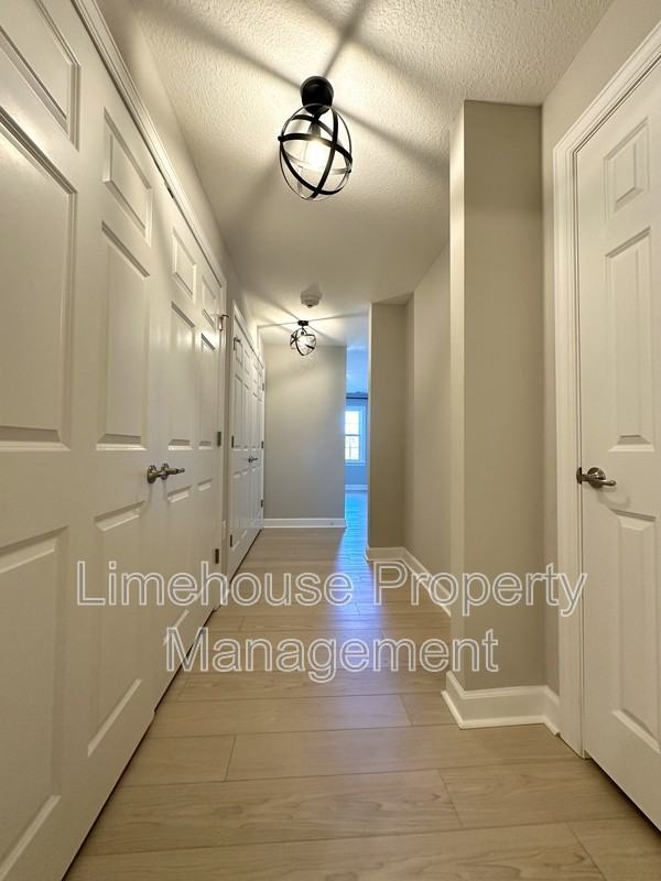 1016 Thoroughgood Way #305 - Photo 6 of 13