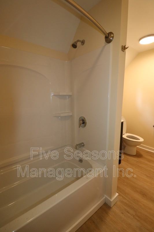 63 King St - Photo 4 of 15