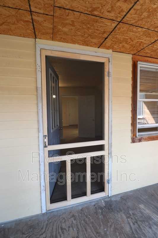 63 King St - Photo 5 of 15