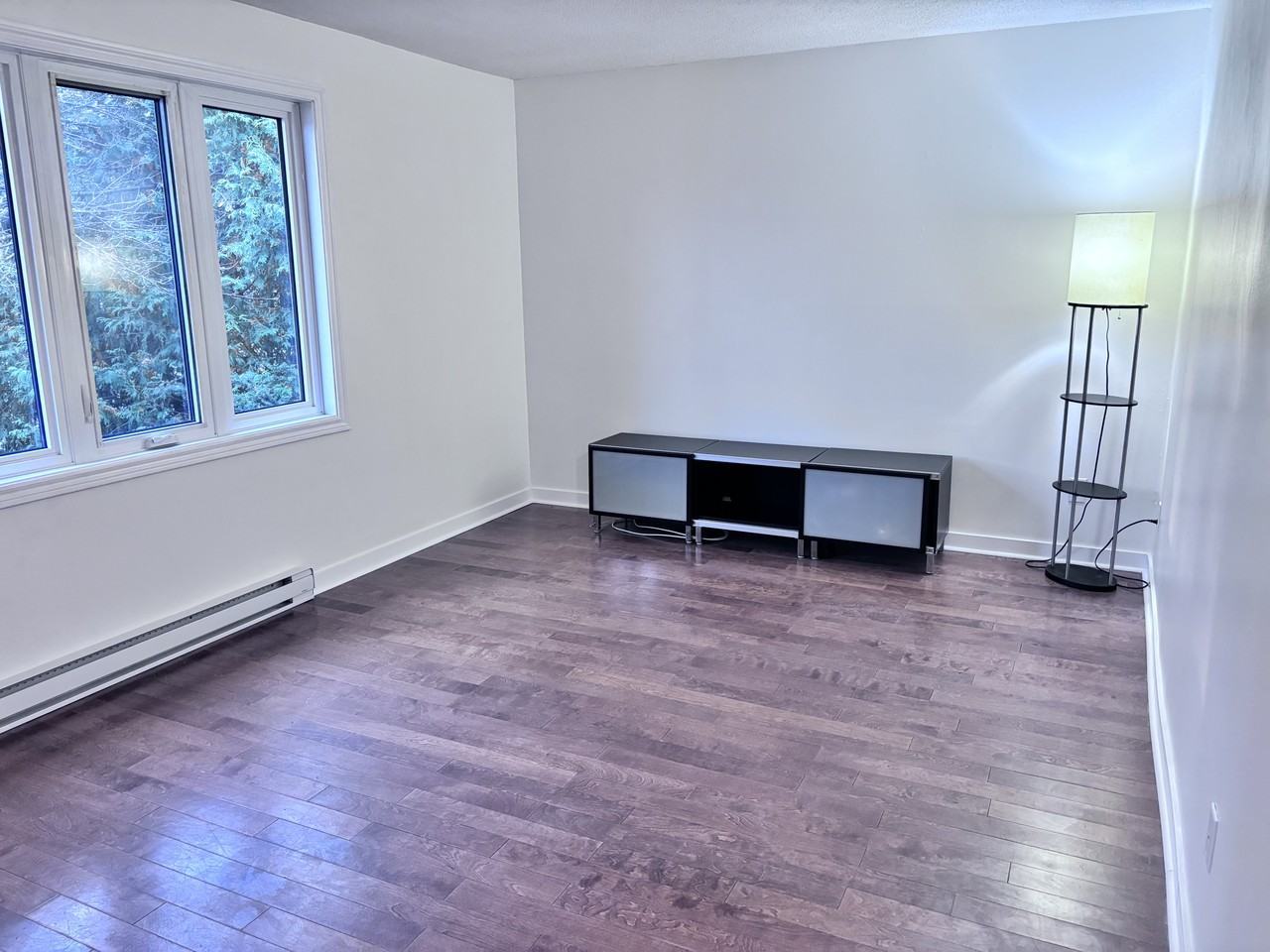 2951 Rue Saint-Louis #2 - Photo 2 of 12