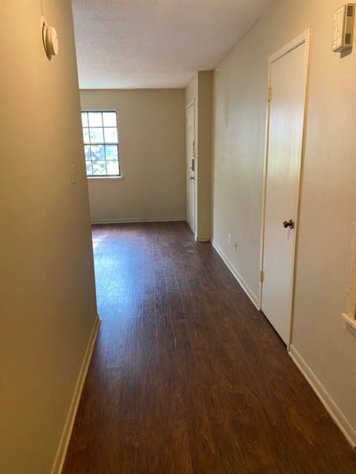 1 Hidden Valley Dr - Photo 4 of 12