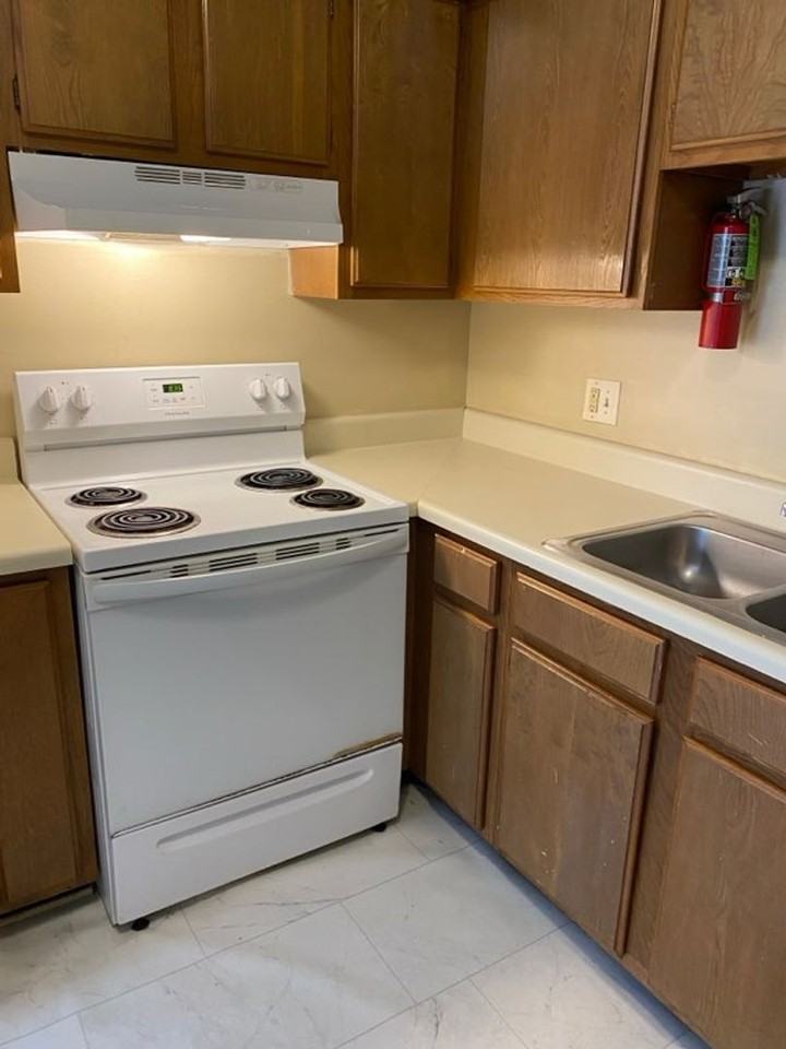 1 Hidden Valley Dr - Photo 7 of 12
