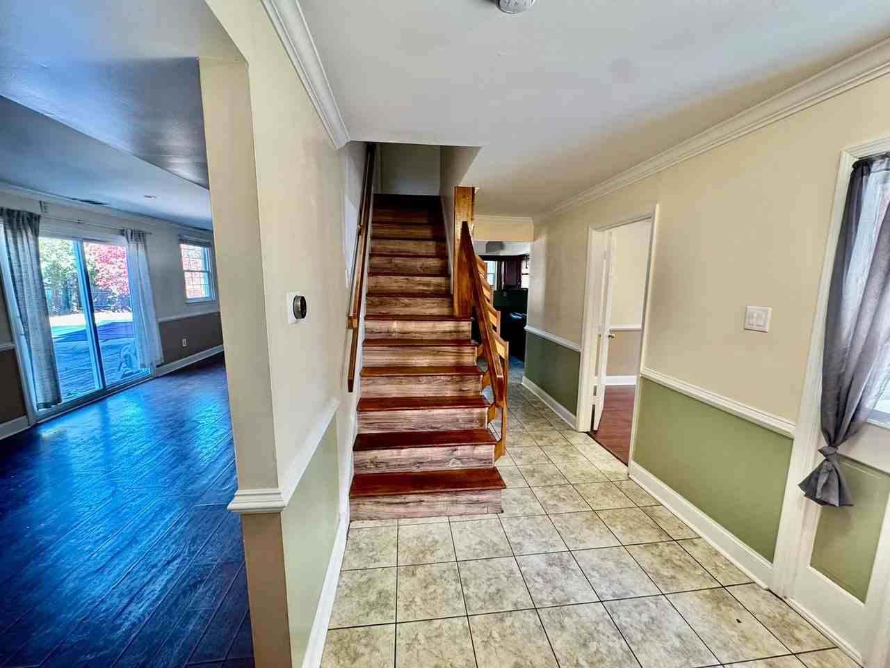 116 Abbey Rd - Photo 2 of 27