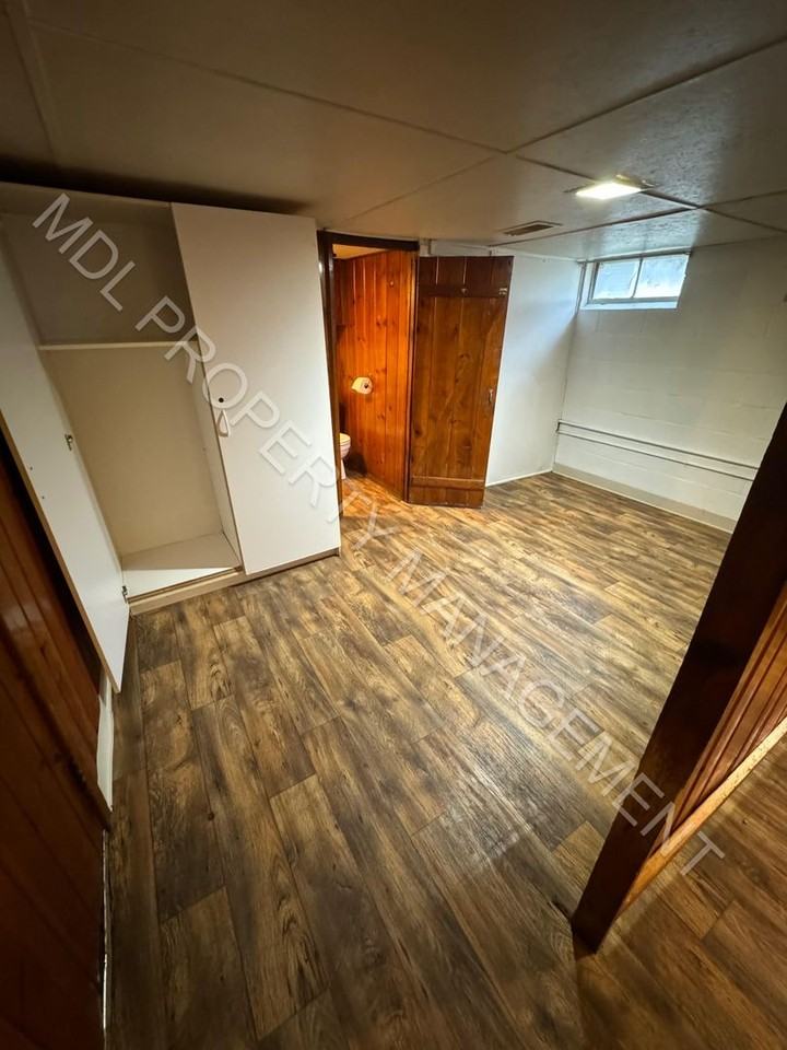 2146 6th St. - Photo 2 of 5