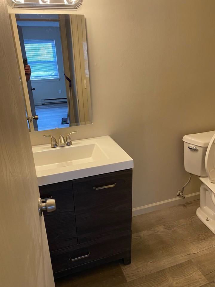 2915 Leeway Dr #D - Photo 3 of 9