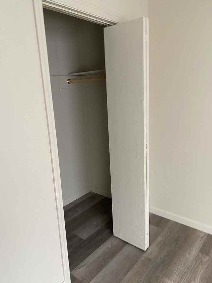 2915 Leeway Dr #D - Photo 6 of 9